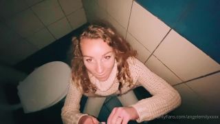 Angel Emily - angelemilyxxxx AngelemilyxxxxCoucou les chris En rentrant dans un magasin il me prend une envie de me faire prendre - 06-11-2020 - SiteRip-5