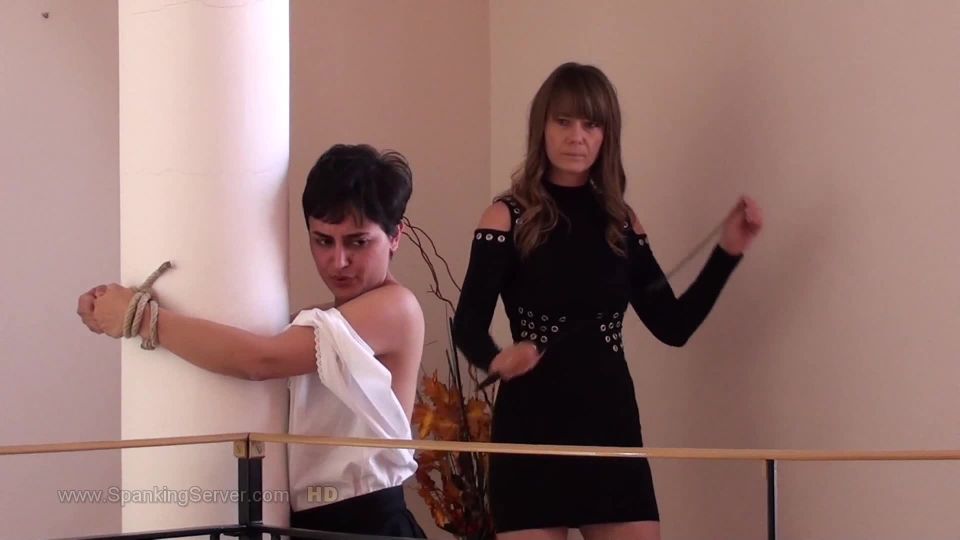 SpankingServer2012-20222018 - Week 51 - Yasmeena