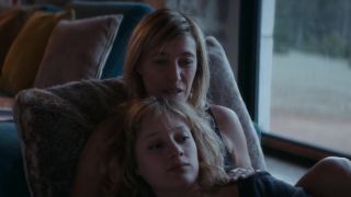 Nadia Tereszkiewicz, Valeria Bruni-Tedeschi, Juliet Doucet - Seules les betes (2019) HD 1080p!!!-8