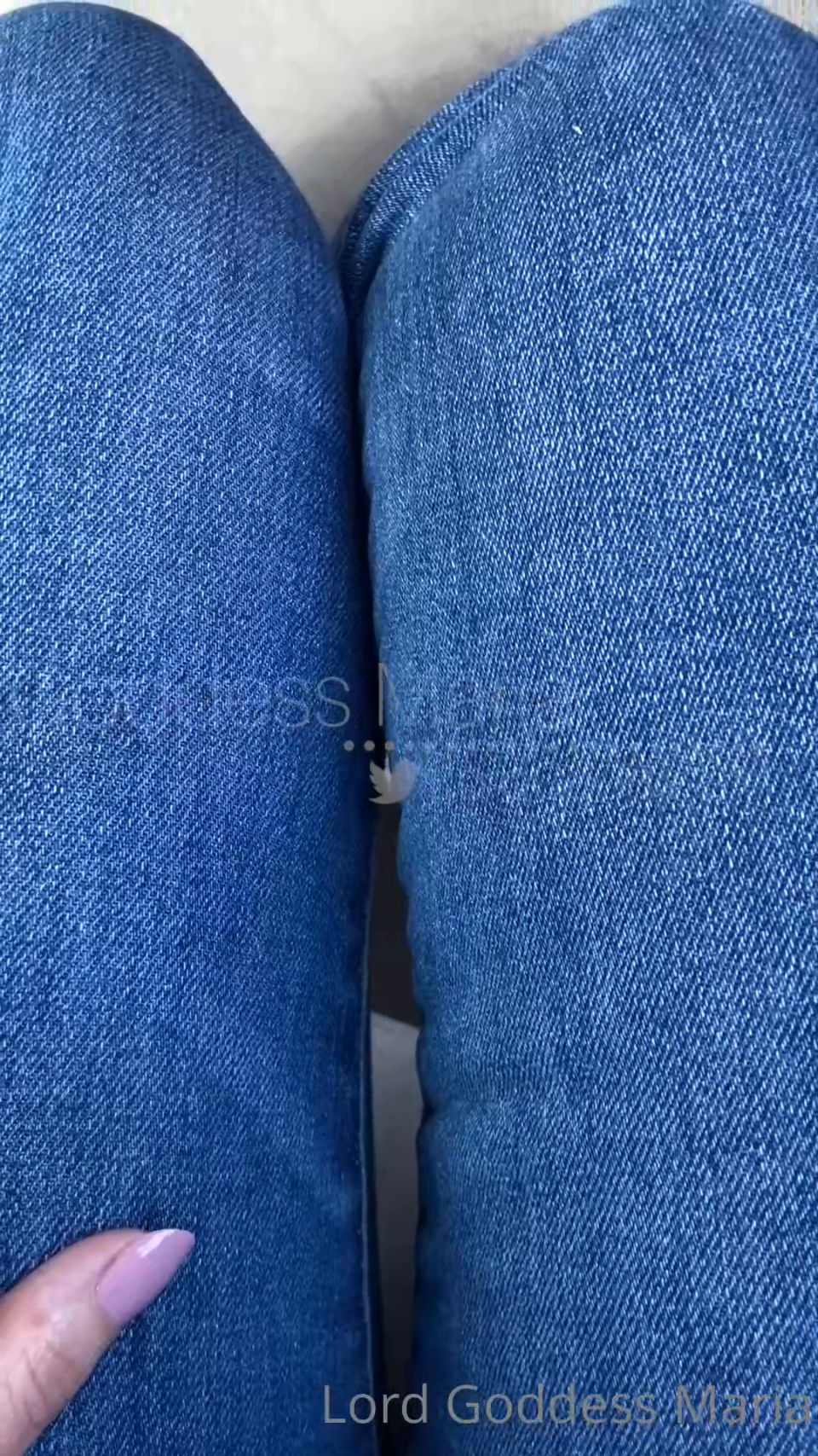 LGM H265_I Let The Cuck Ask Me Questions About Serving My Friends And My Boyfriend 