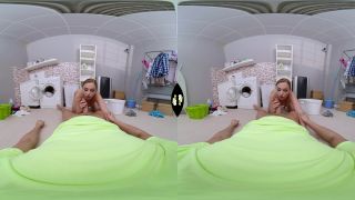 Video Jenny Wild  Stuck In Washer 1600p 2K-3