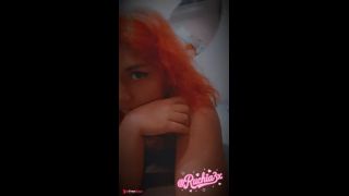 Hot slut masturbates in a hotel.-1