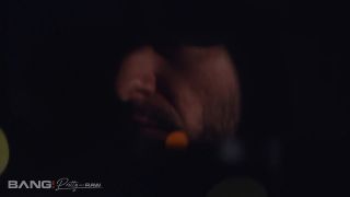 Khloe Kapri The Robber Fucked The Young Owner Of The House (Amateur porn)-1