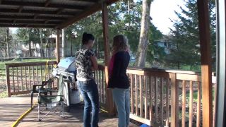 DiaperedonlineAmber Nikki Amber  Nikki Smoke Break-6