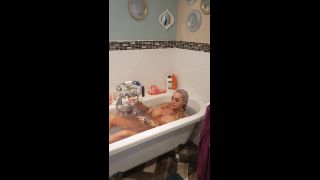 CREAMP$E QUEEN - bambiblacks uk BambiblacksukSoapy bath time and shaving my pussy - 14-11-2018 - SiteRip-8