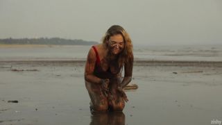 Sofia Orlova - On Gryaznyy Beach-1