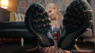 Online porn Violet Doll - Clean My Feet Cuck-0