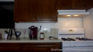 Kenzie Anne Masturbates With Her Vibrator Onlyfans (Toys)-1