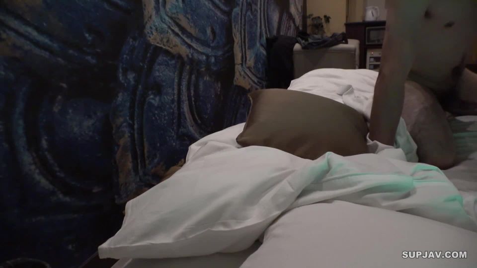 FC2PPV 2885720 自分勝手な１０代に、約束を守らないならこちらも勝手にゴム裂き中出し - FC2PPV