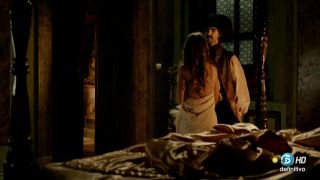 Eszter Tompa, Natasha Yarovenko – Las aventuras del capitan Alatriste s01e01 (2015) HD 720p!!!-9