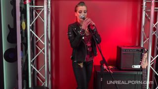 Unreal porn with rock star in rock star - e03-1