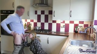Summer Rose  The Good Housewife-2