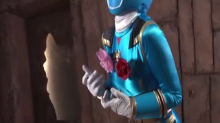 [SuperMisses.com] ZEPE-37 Prism Three Prism Blue in Grave Danger-004-6