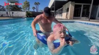 Casual pool fuck with Thor Johnson-0