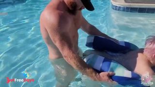 Casual pool fuck with Thor Johnson-2