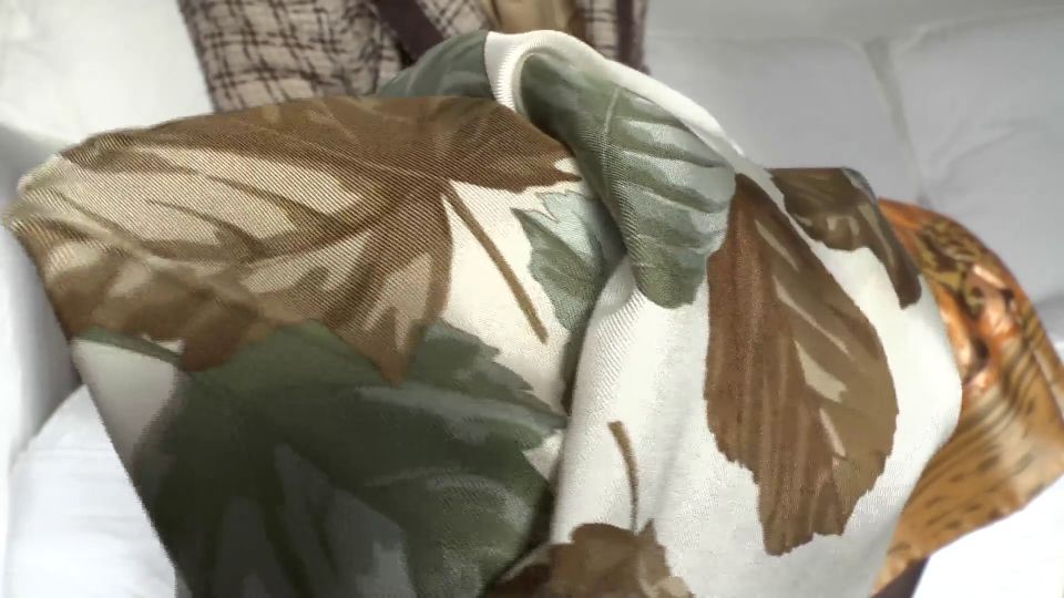 [K2S.CLUB] Lady_Victoria_Valente - Abspritzen Auf Meinen Seidenschal - FullHD 1080P