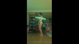 Ravenivee () - back into hula hooping i love hooping with my led hoop its magical song random 24-09-2020-6