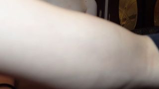 FC2PPV 4771803 ※救済案件【初・顔出し】「親が倒れちゃって…」入院費を確保するため決断した超剛毛の18歳芋女。ﾊﾟﾝﾂからはみﾏﾝ毛する程成長した名器に我慢できず暴発種付け。。-1