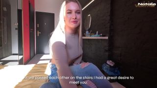 Natalie WayneNaughty blonde welcomes new neighbor with her pussy-2