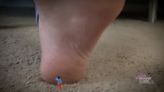 7144 Foot dominance, licks feet, foot fetish-3