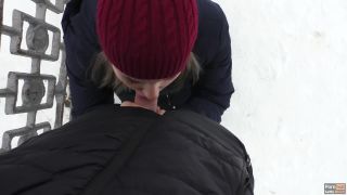 Public Blowjob In Winter Parks - Public-1