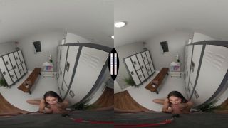 Pornstar THUNDERCOCK Aubree Valentine pays her past due bill with her mouth and wet tight pussy-3
