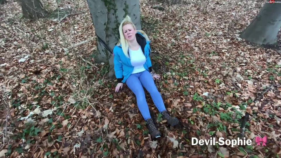 online xxx video 16 devil-sophie - Gefesselt im Wald zuruck gelassen - Der Helfer hatte nur eins im Sinn - Pissen, femdom bdsm porn on bdsm porn 