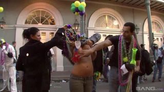 Nichole Flashes Her Tits During Mardi Gras Festivities-0