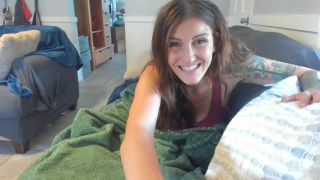 online adult clip 24 Pregnant Kelly – TV time with Mommy on masturbation porn femdom machine-9