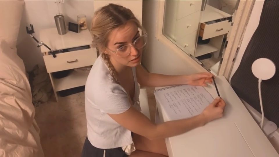 Cute College Teen Fucked By Tutor 720p