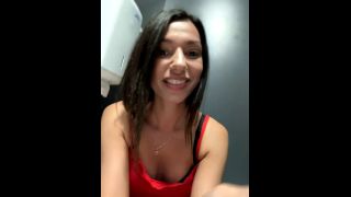 Katya Clover Teen Katya Clover vs Izzy Delphine-1