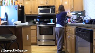 Diaperedonline2Taylor P Taylor Diapered Cleaning Kitchen-6