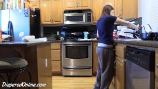 Diaperedonline2Taylor P Taylor Diapered Cleaning Kitchen-9