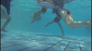 Online Tube Voyeur Underwater swimsuit tracking - voyeur-2