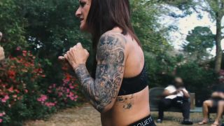 Taperedphysique vs Lora Cross: Boxing to Bareknuckle Battle!-6