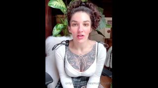 giaisabellaxx H265 2021-02-11 Valentine's Day Special Want something special to watch for V- day Tip this post $20--8