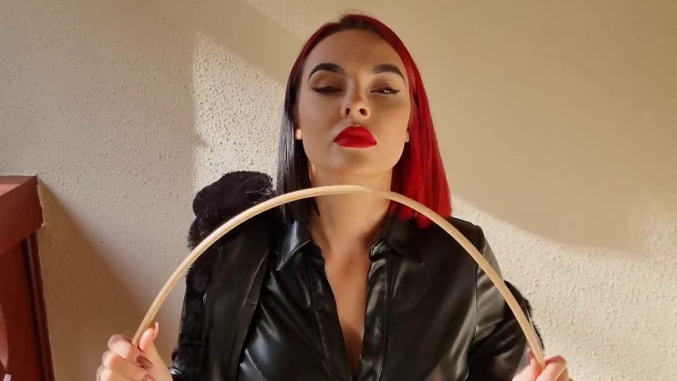  Femdom FemdomFoto: Lady Kat - Caned On The Balcony Femdom 