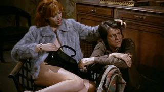 Sylvia Kristel, Myriam Mezieres - Un linceul n&#039;a pas de poches (1974) HD 720p!!!-6