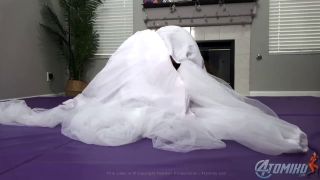 [K2S.CLUB] 4tomiko - Seductive Melting Vampire Bride - HD 720P-9