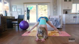 online adult clip 16 Lola Fae gym ass huge glass dildo session interrupted… | porn | fetish porn femdom pirn-1