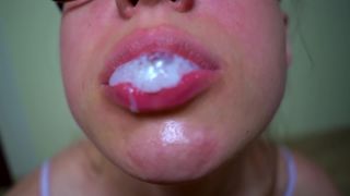 SCHOOLGIRL WITH GLASSES MAKES BLOWJOB CUM INSIDE CHEEKS TOUCHES FORESKIN - Solo-9