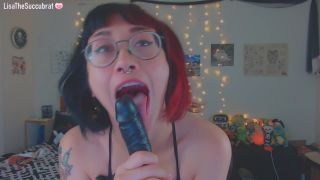 online xxx video 18 LisaTheSuccubrat – Dildo Suck in Glasses | blowjob | fetish porn gag fetish-1