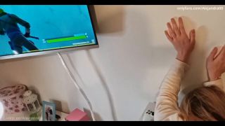 Alejandramoviess VIDEOS FUCKING WITH A BLONDE GIRL WITH A BIG ASS-2