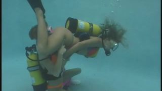 SexUnderwater e0079 Scuba Pool Class 1 (mp4)-2