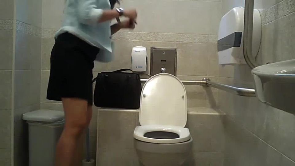 Porn online Voyeur in Public Toilet – hz 21574