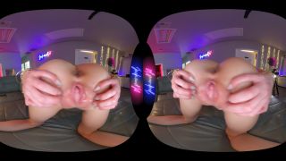 Sophi Summers First VR Christina Sage, 22-12-2025 - Boobs-7