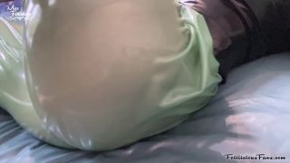 FetiliciousFans SiteRipPt 1Latex Bed Sheets-1