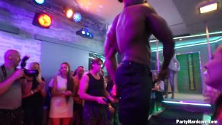 Party Hardcore Gone Crazy Vol. 30 Part 2 - Cam 4-8