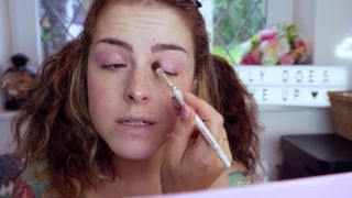 Molly Darling - Stupid Bimbo Degrading Makeup Tutorial - Makeup-2