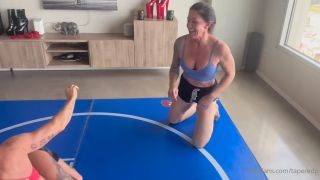 Taperedphysique vs Ruby Blue Competitive Grappling Match-2